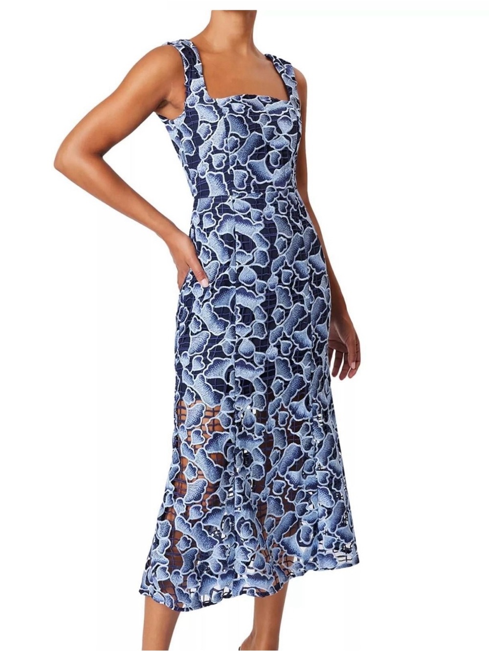 Elliatt Navy and White Floral Lace Midi Dress